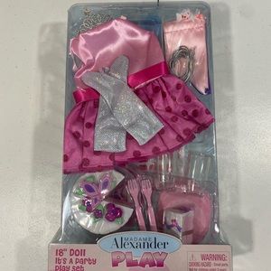 Madame alexander “happy birthday” dress up  18” doll set. New in box.
